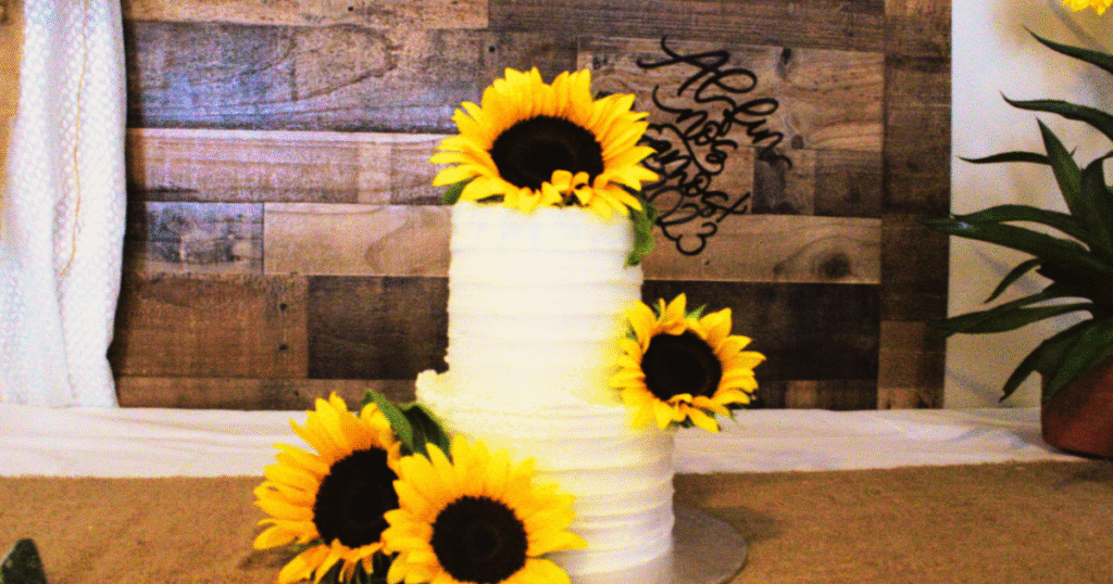 Bizcocho de bodas girasoles